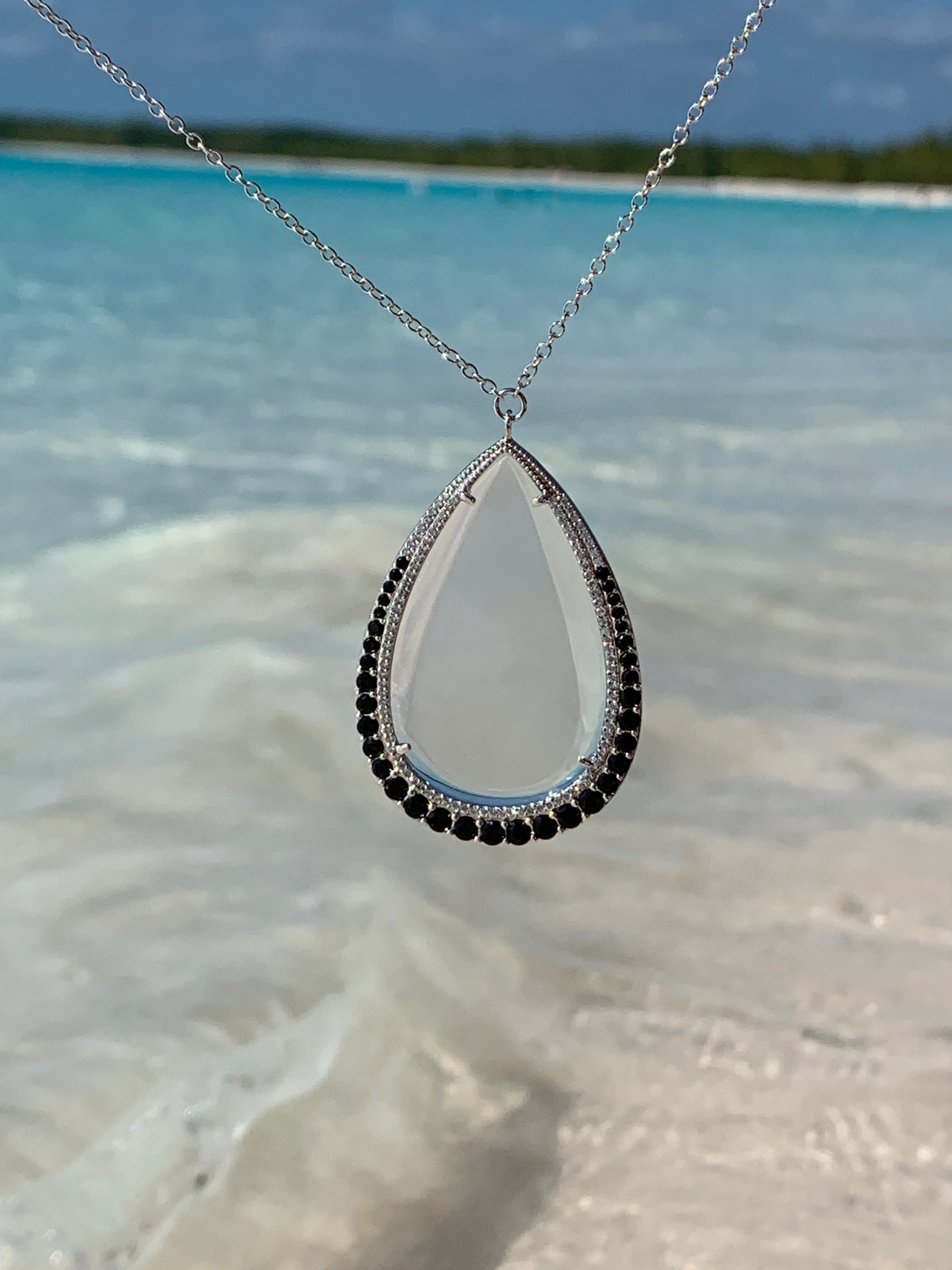 Aria Black Onyx - Magnifier Pendant Necklace.